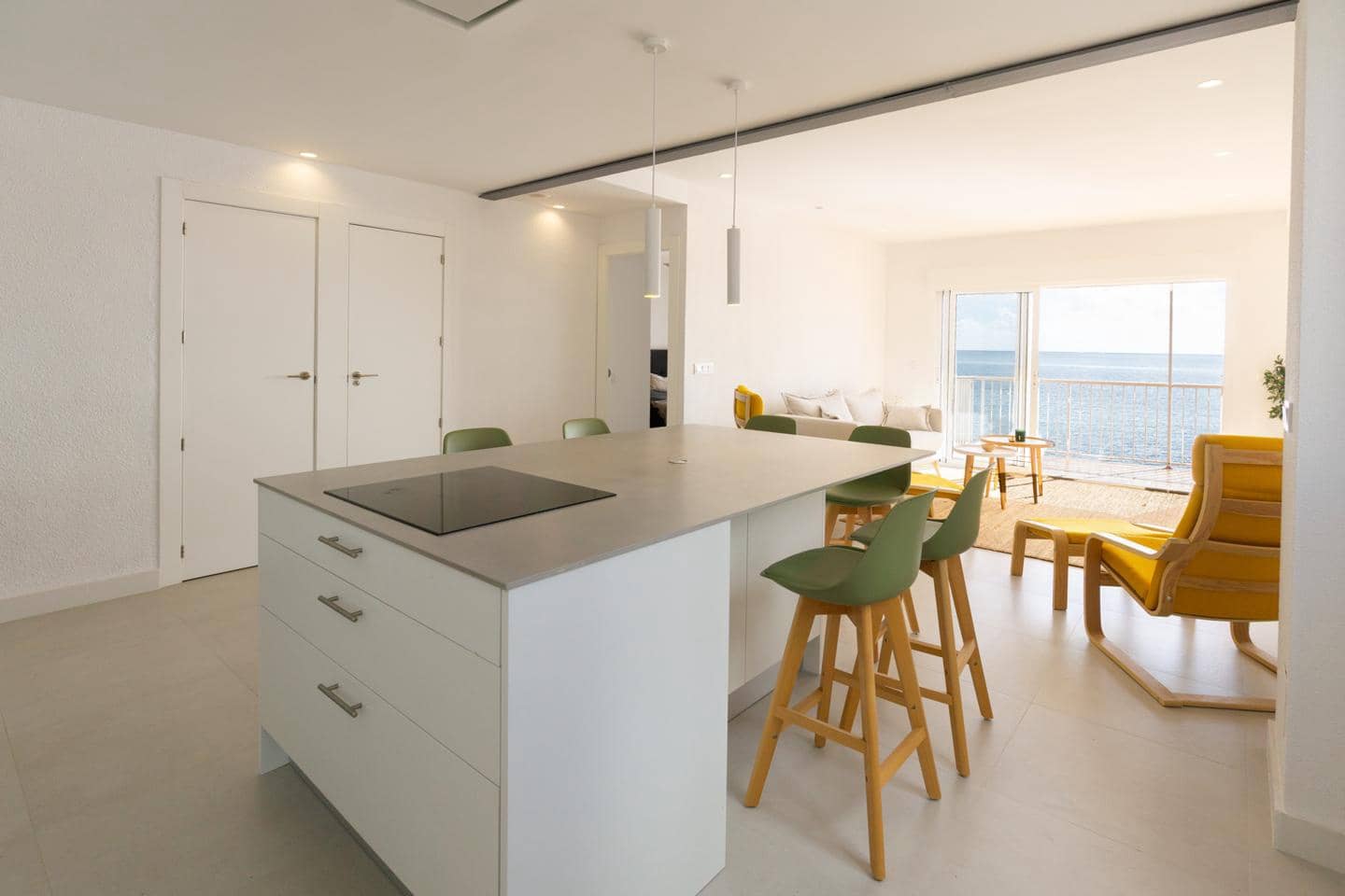 3 bedroom Flat for sale in Santa Pola with garage - € 389,000 (Ref: 9396561)