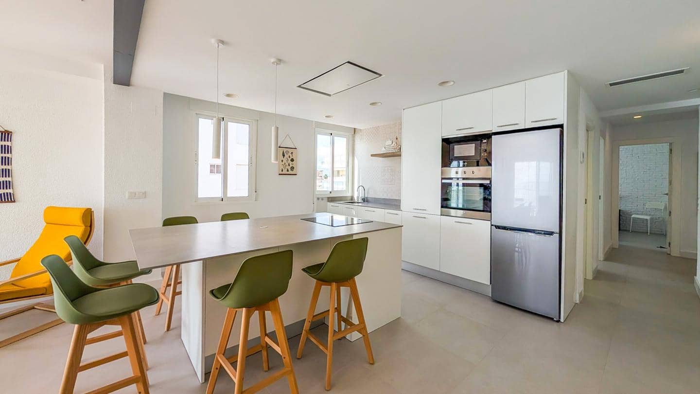 3 bedroom Flat for sale in Santa Pola with garage - € 389,000 (Ref: 9396561)