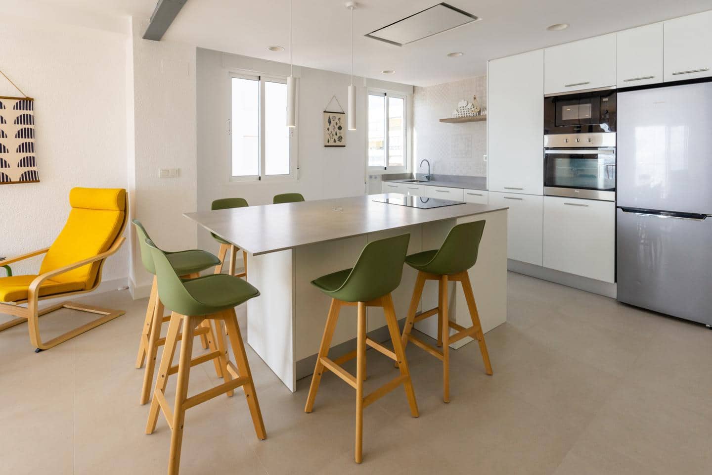 3 bedroom Flat for sale in Santa Pola with garage - € 389,000 (Ref: 9396561)