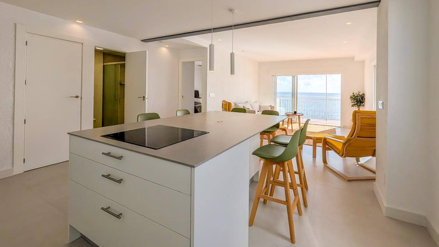 3 bedroom Flat for sale in Santa Pola with garage - € 389,000 (Ref: 9396561)