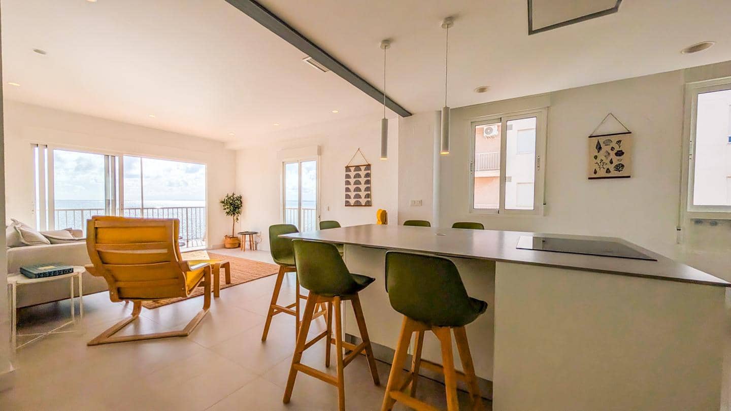 3 bedroom Flat for sale in Santa Pola with garage - € 389,000 (Ref: 9396561)