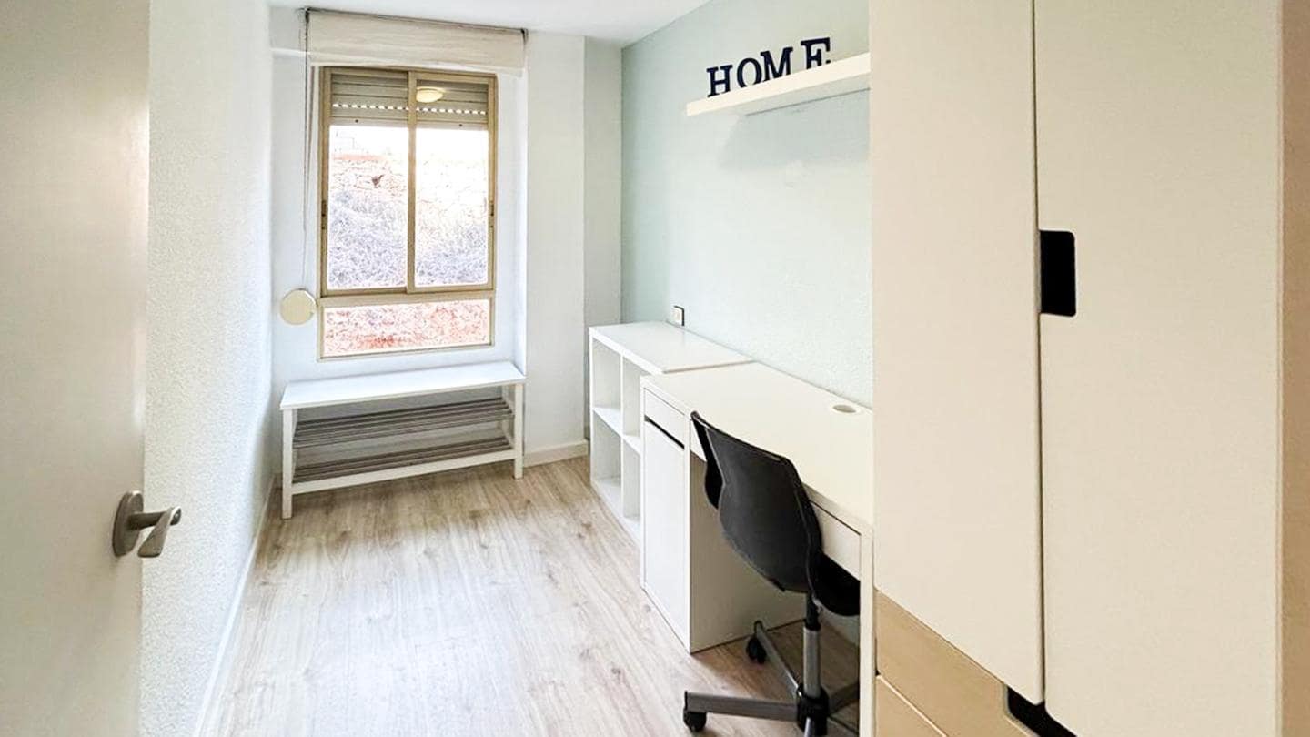 2 bedroom Flat for sale in Santa Pola with garage - € 239,000 (Ref: 9417781)