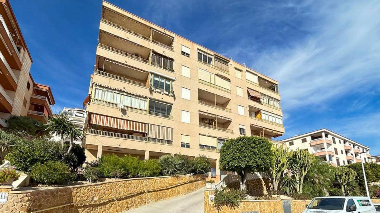 2 bedroom Flat for sale in Santa Pola with garage - € 239,000 (Ref: 9417781)