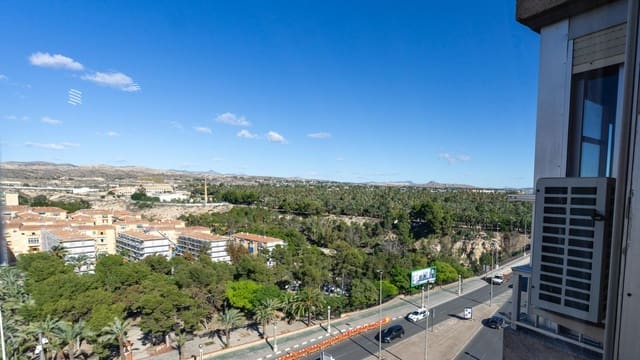 3 bedroom Flat for sale in Carrús Est - Camí dels Magros, Elche / Elx - € 189,000 (Ref: 9420062)