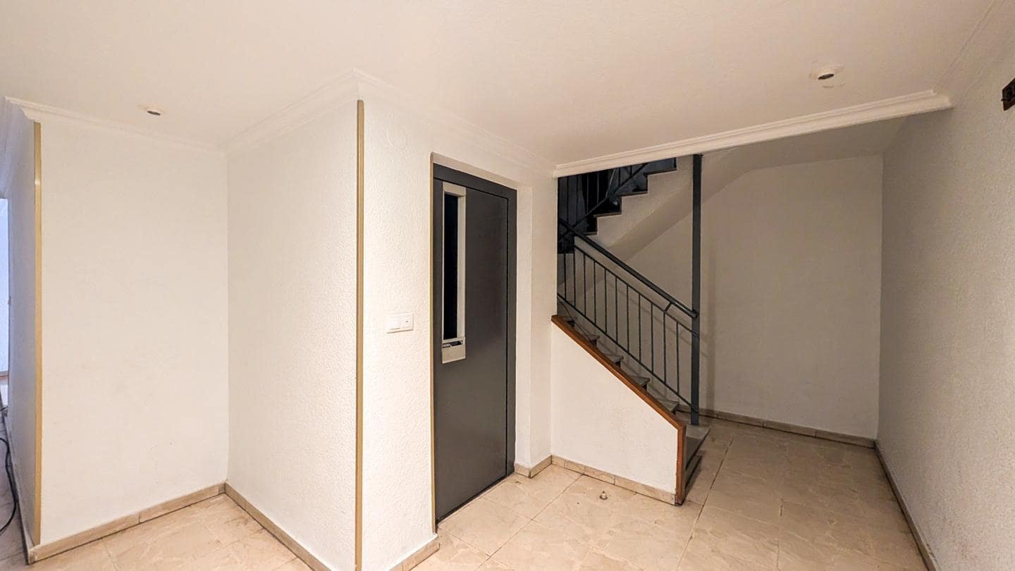 3 slaapkamer Flat te koop in Elche / Elx - € 189.000 (Ref: 9420062)