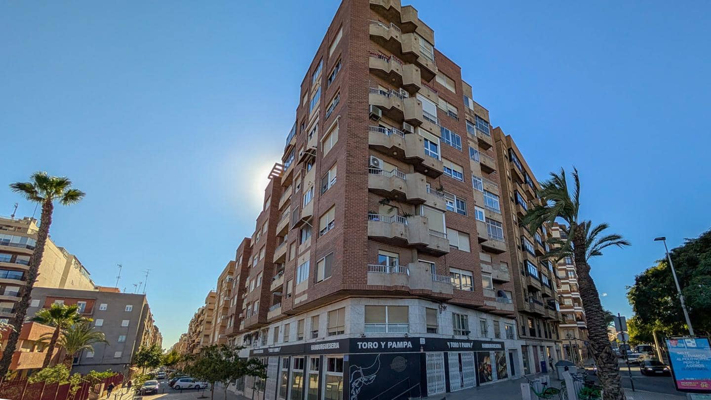 3 slaapkamer Flat te koop in Elche / Elx - € 189.000 (Ref: 9420062)