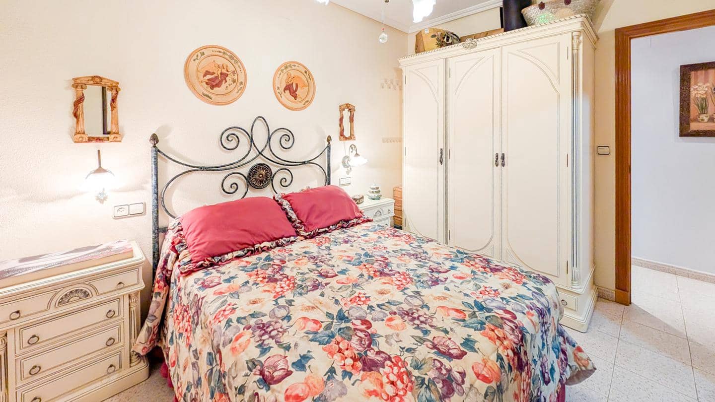 3 bedroom Flat for sale in Santa Pola - € 299,000 (Ref: 9420063)