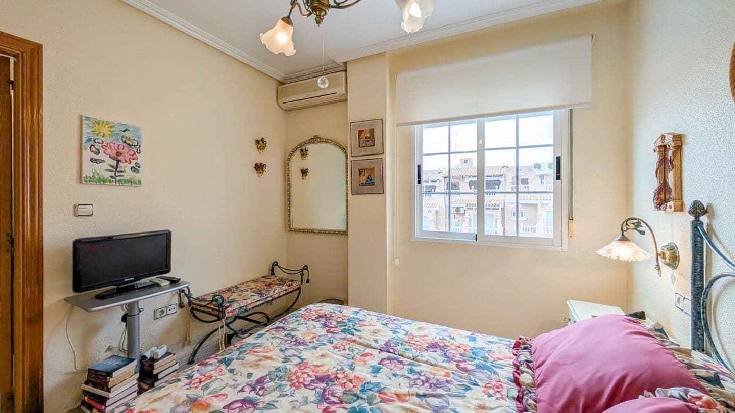 3 bedroom Flat for sale in Santa Pola - € 299,000 (Ref: 9420063)