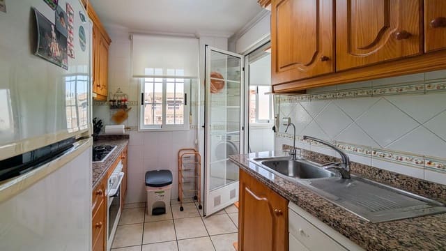 Piso de 3 habitaciones en Calas Santiago Bernabéu, Santa Pola en venta con piscina garaje - 299.000 € (Ref: 9420063)