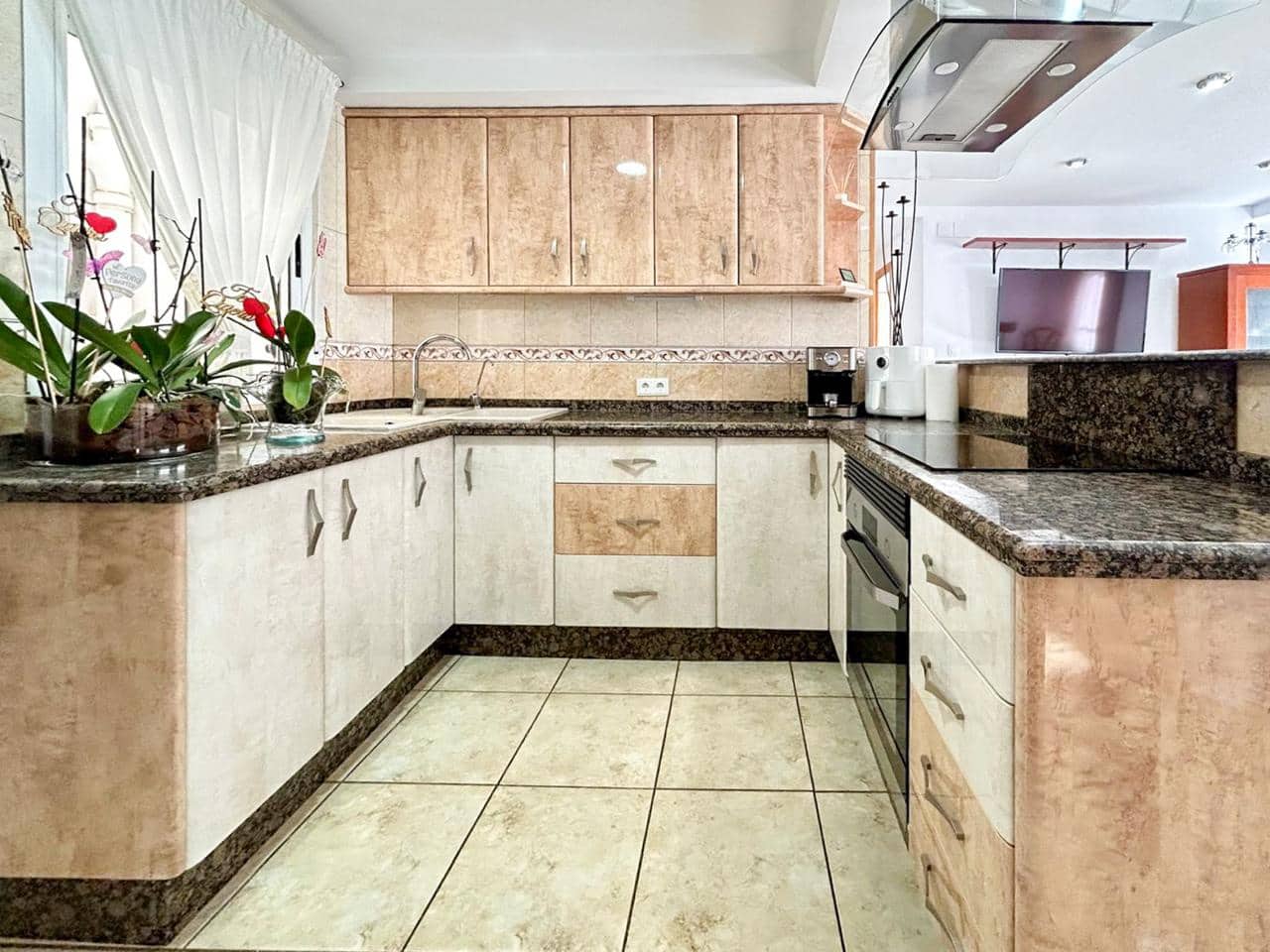 3 bedroom Flat for sale in Santa Pola - € 179,000 (Ref: 9428800)