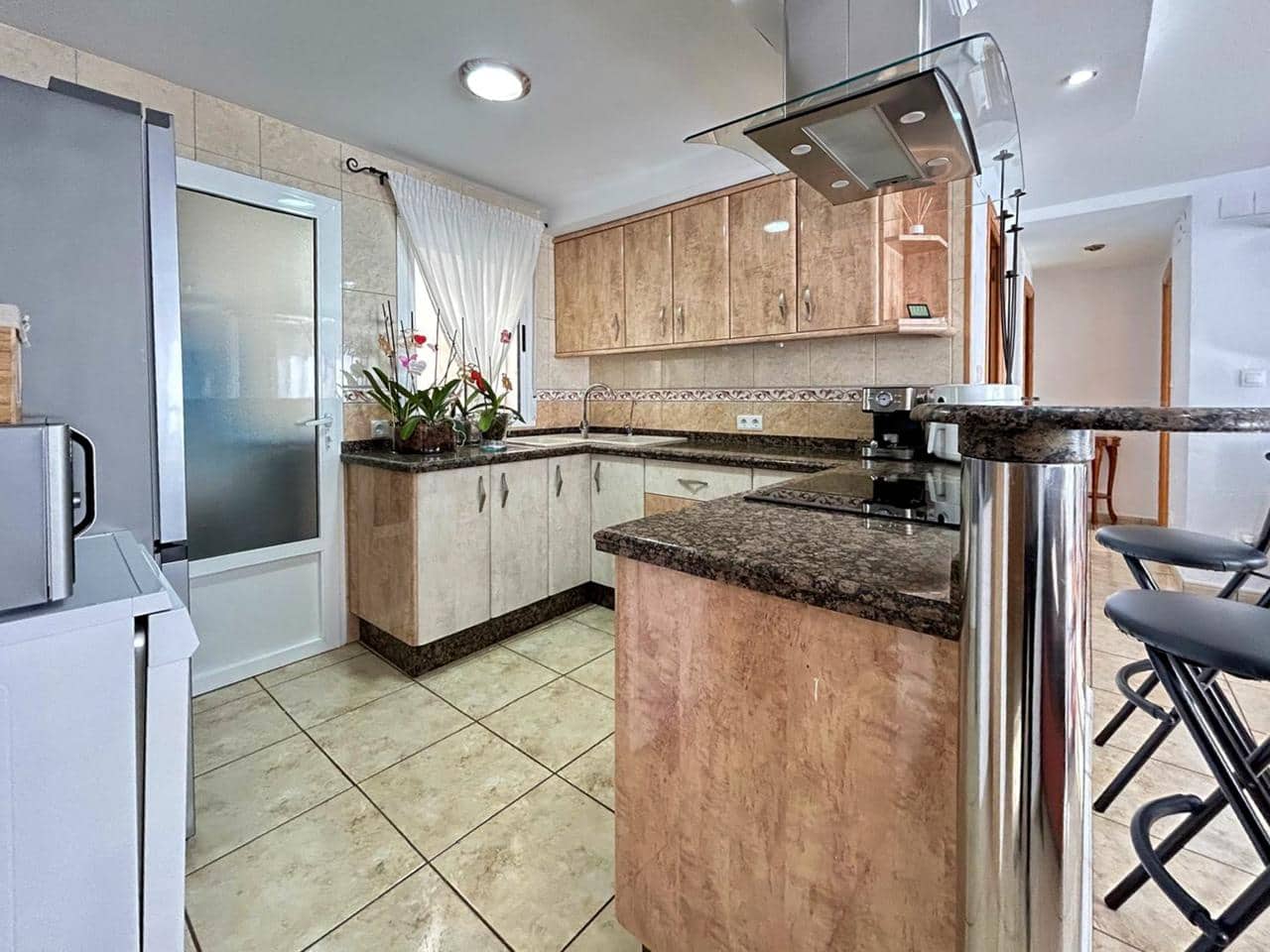 3 bedroom Flat for sale in Santa Pola - € 179,000 (Ref: 9428800)