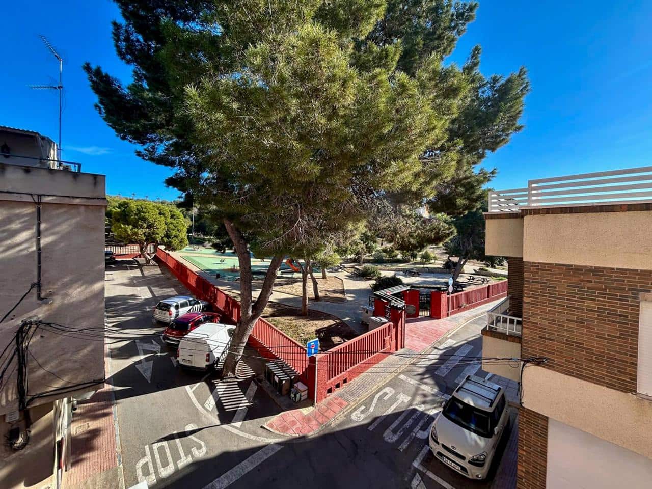 3 bedroom Flat for sale in Santa Pola - € 179,000 (Ref: 9428800)