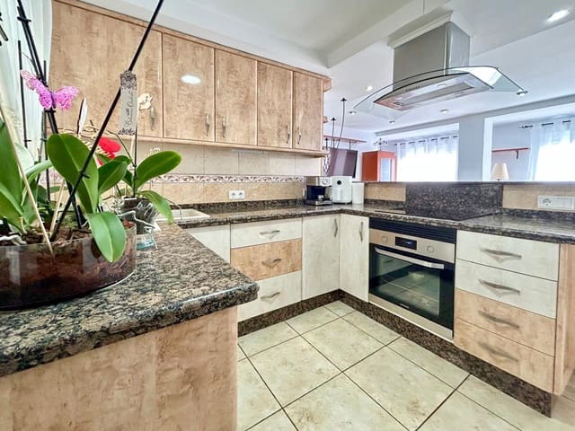 Piso de 3 habitaciones en Norte, Santa Pola en venta - 179.000 € (Ref: 9428800)