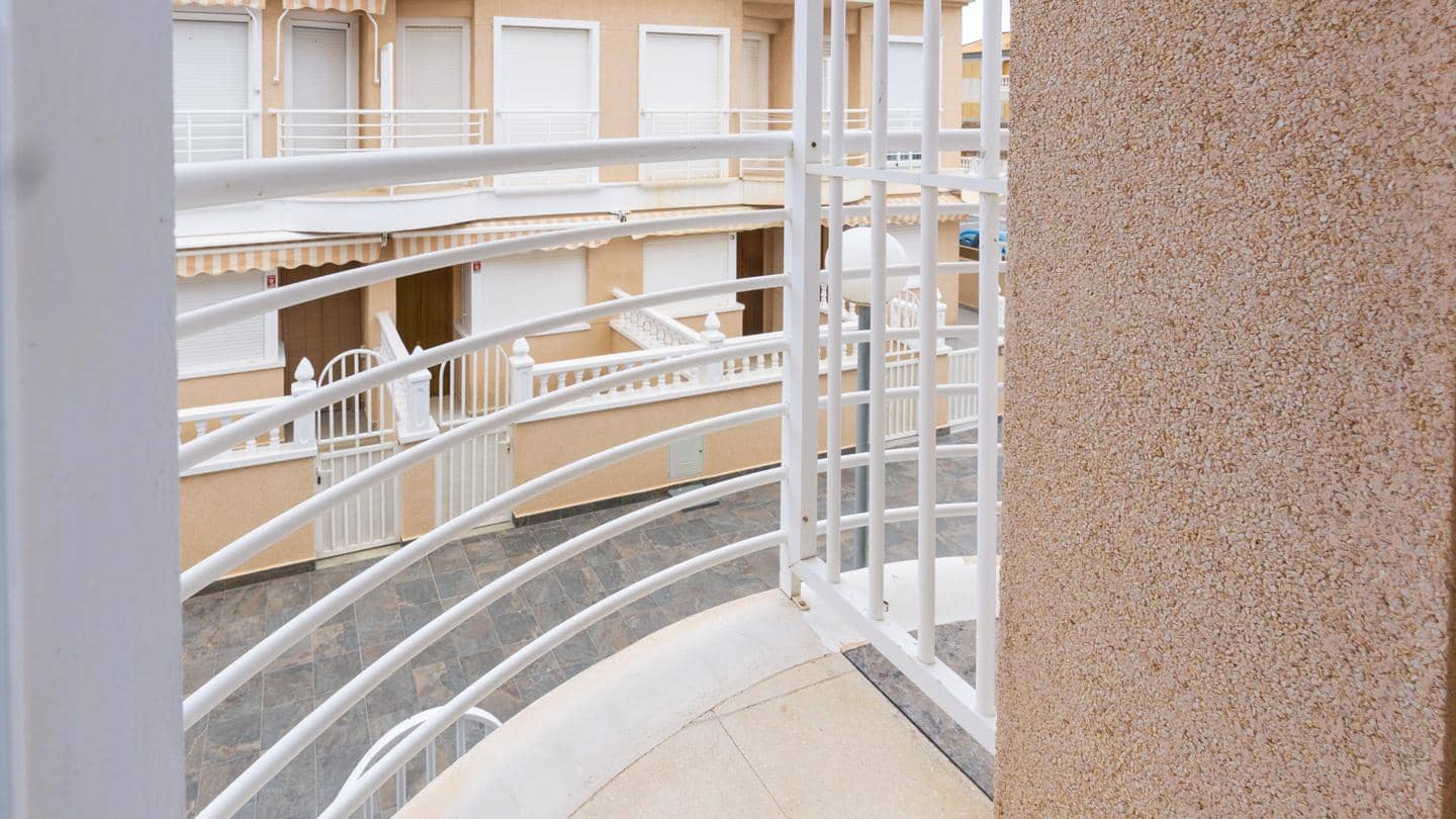 3 sovrum Villa till salu i Santa Pola med pool - 180 000 € (Ref: 9432548)