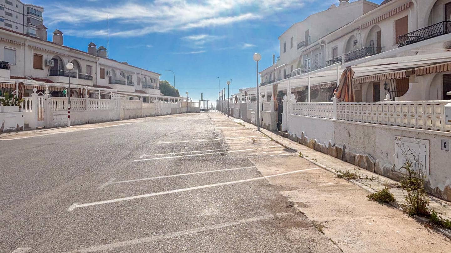 3 soverom Bungalow til salgs i Santa Pola med garasje - € 195 000 (Ref: 9444776)