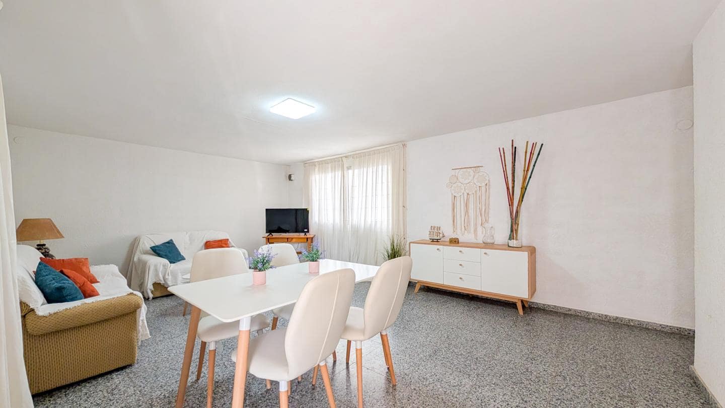 Piso de 3 habitaciones en Santa Pola en venta - 195.000 € (Ref: 9460635)