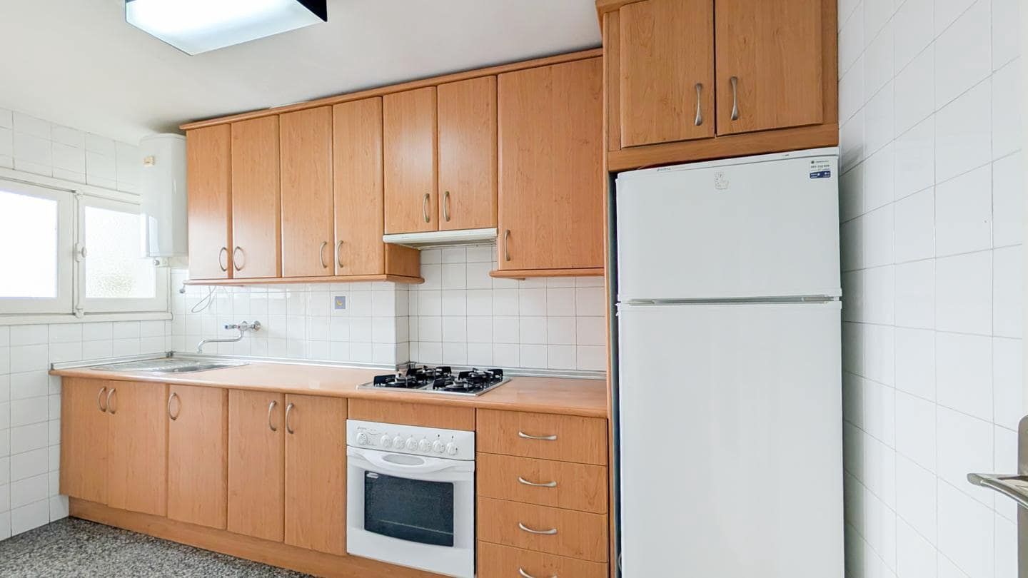 Piso de 3 habitaciones en Santa Pola en venta - 195.000 € (Ref: 9460635)