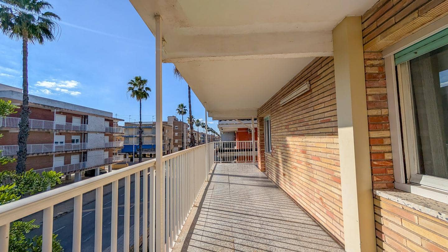 Piso de 3 habitaciones en Santa Pola en venta - 195.000 € (Ref: 9460635)