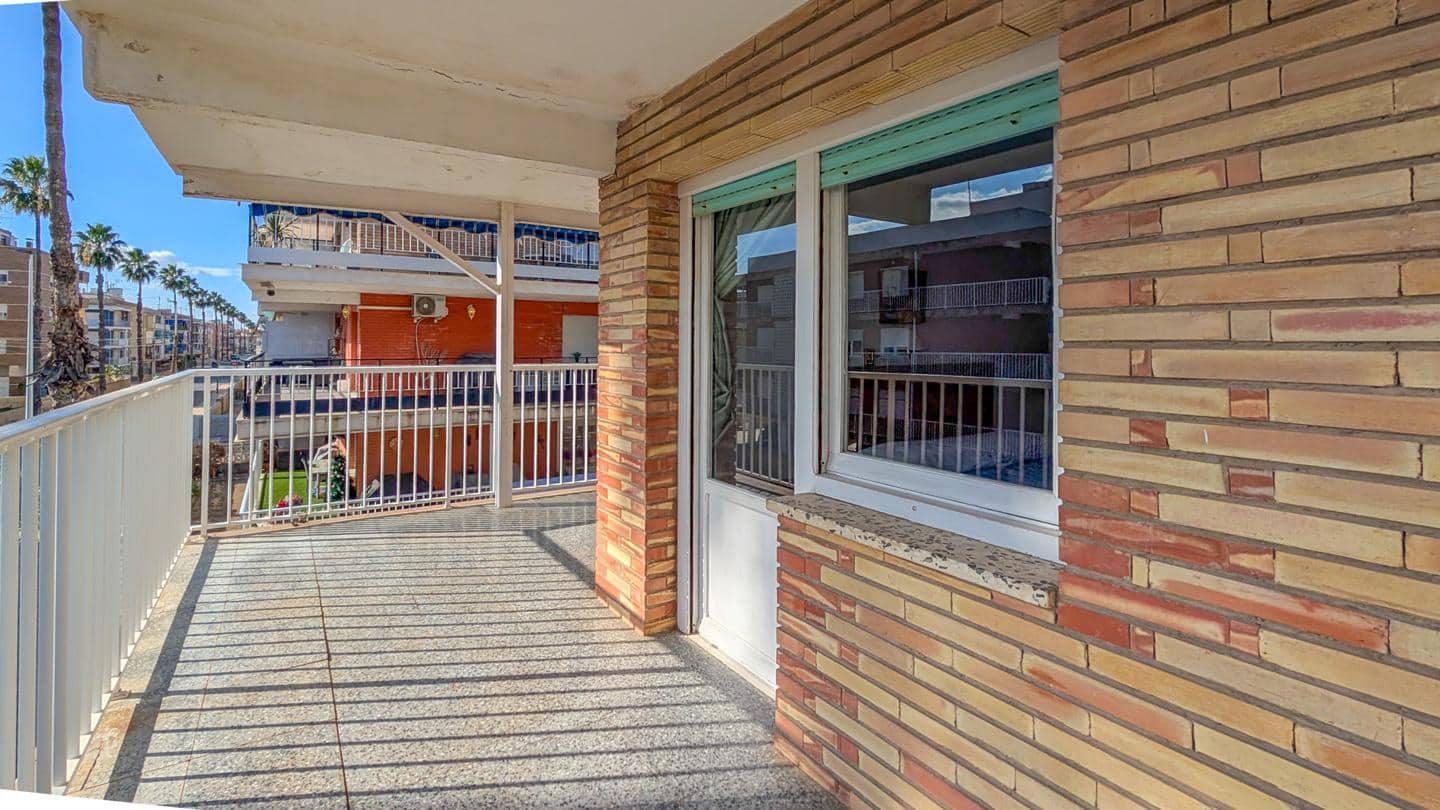 Piso de 3 habitaciones en Santa Pola en venta - 195.000 € (Ref: 9460635)