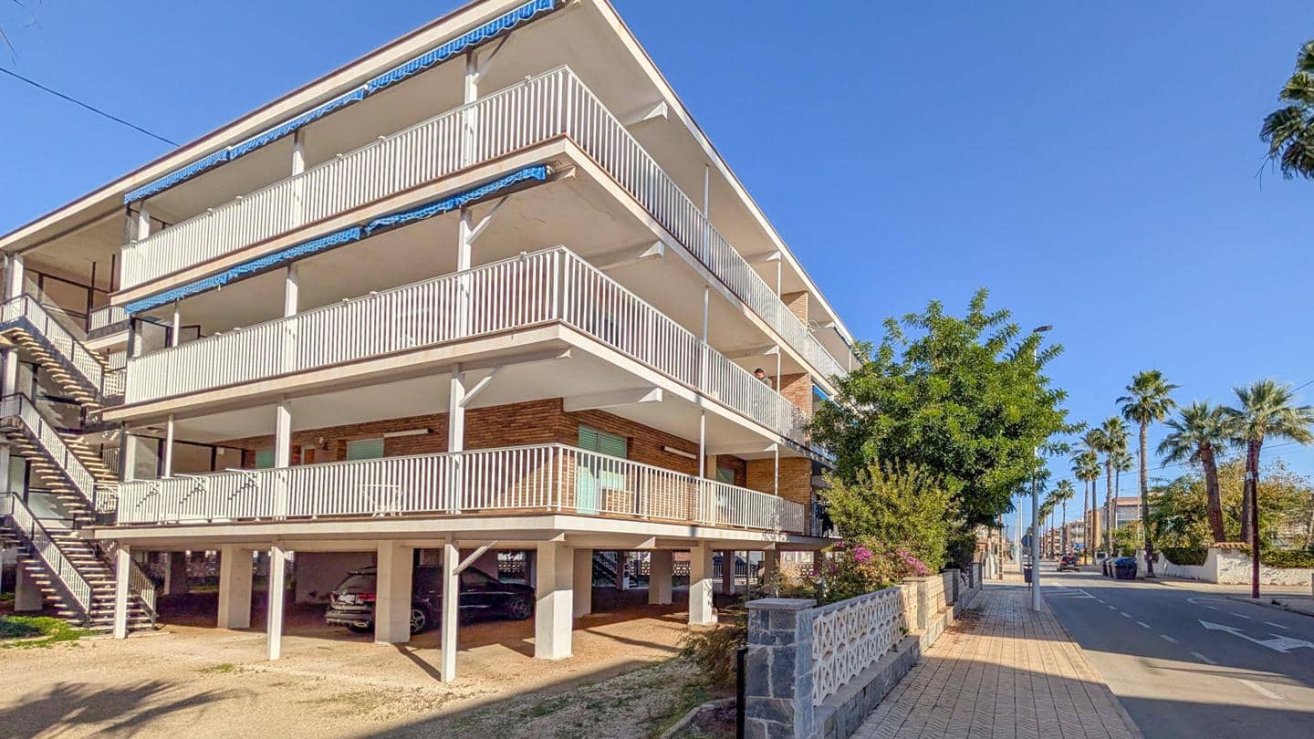 Piso de 3 habitaciones en Santa Pola en venta - 195.000 € (Ref: 9460635)