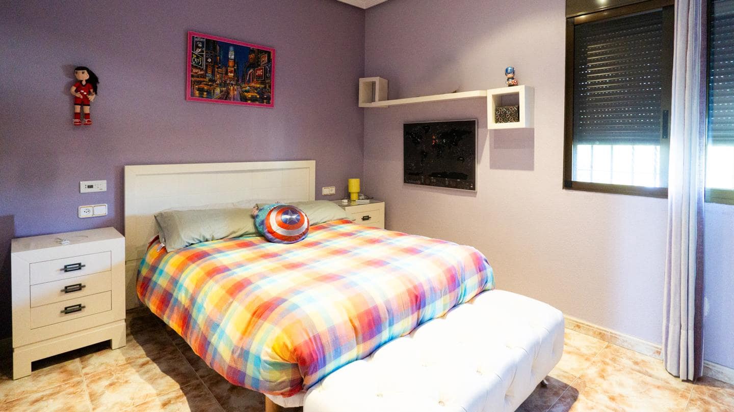 4 bedroom Villa for sale in Crevillente / Crevillent with pool - € 450,000 (Ref: 9491659)