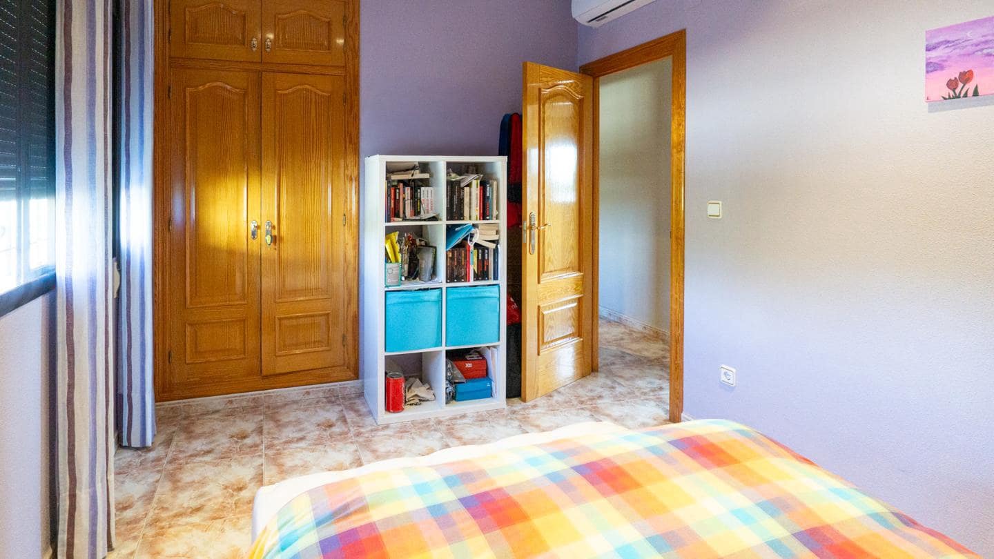 4 bedroom Villa for sale in Crevillente / Crevillent with pool - € 450,000 (Ref: 9491659)