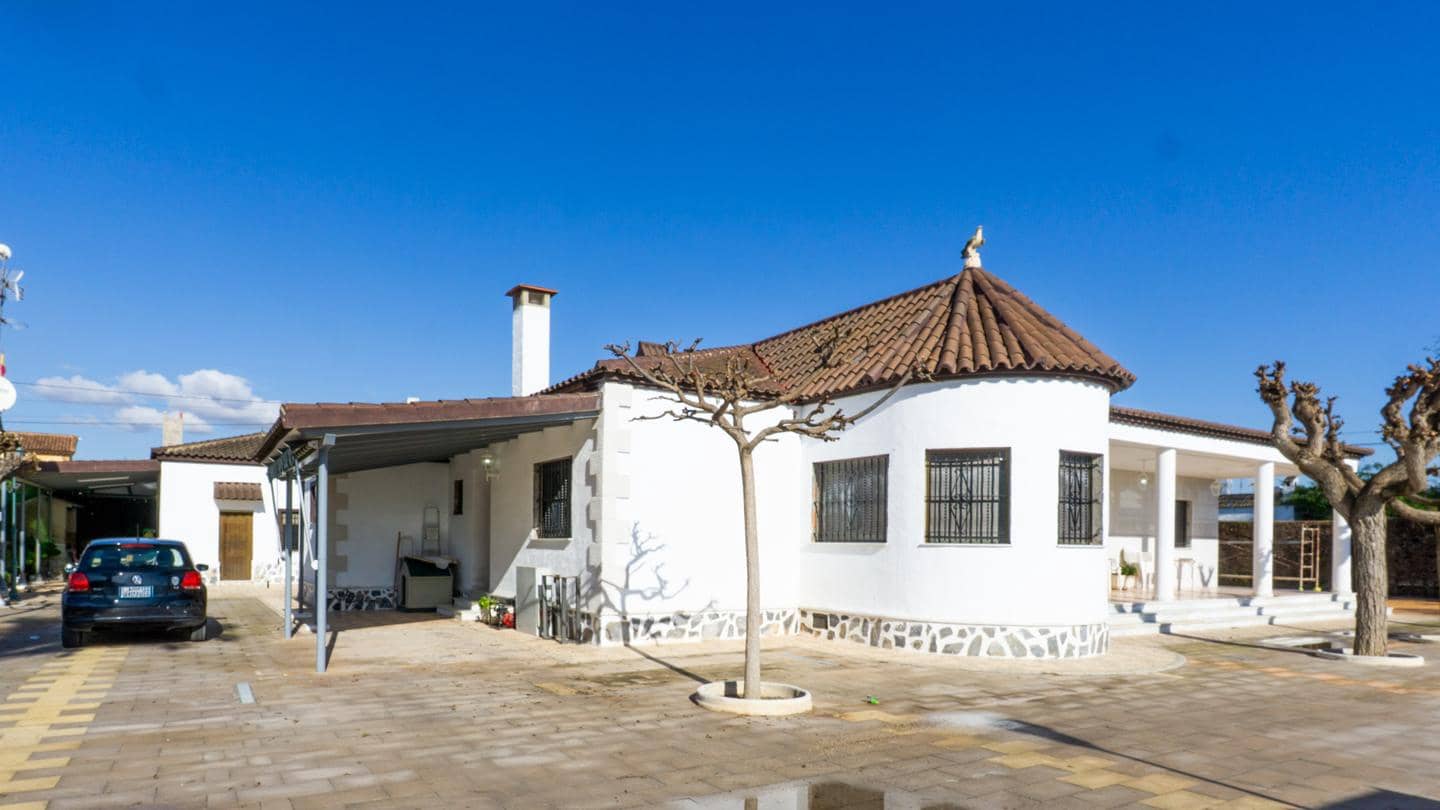 4 bedroom Villa for sale in Crevillente / Crevillent with pool - € 450,000 (Ref: 9491659)