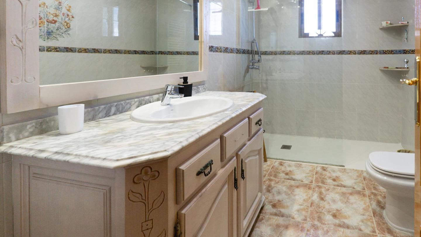 4 bedroom Villa for sale in Crevillente / Crevillent with pool - € 450,000 (Ref: 9491659)