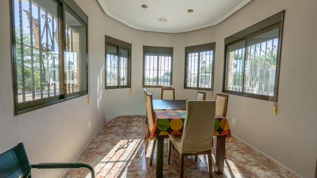 4 bedroom Villa for sale in Crevillente / Crevillent with pool - € 450,000 (Ref: 9491659)