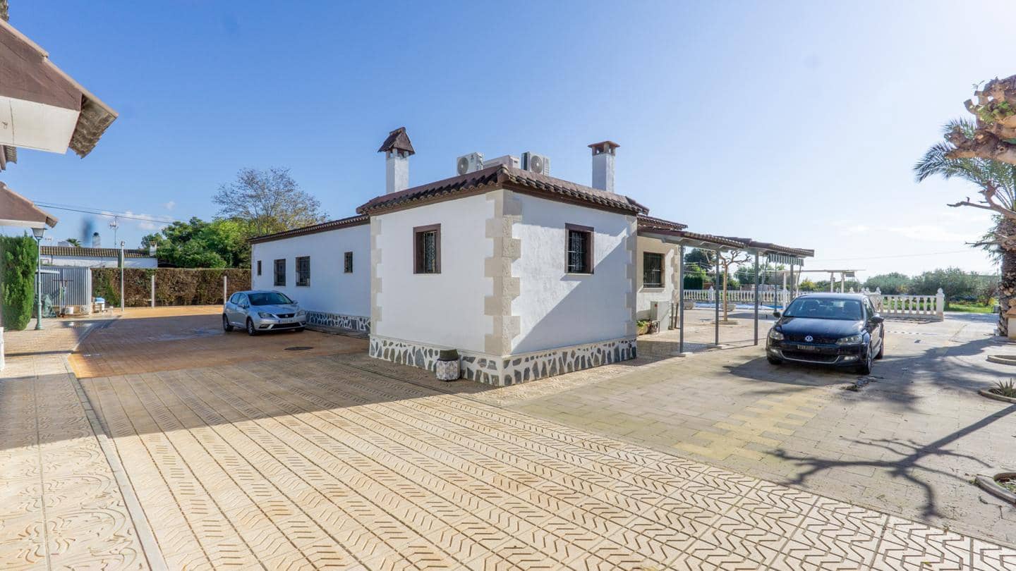 4 bedroom Villa for sale in Crevillente / Crevillent with pool - € 450,000 (Ref: 9491659)