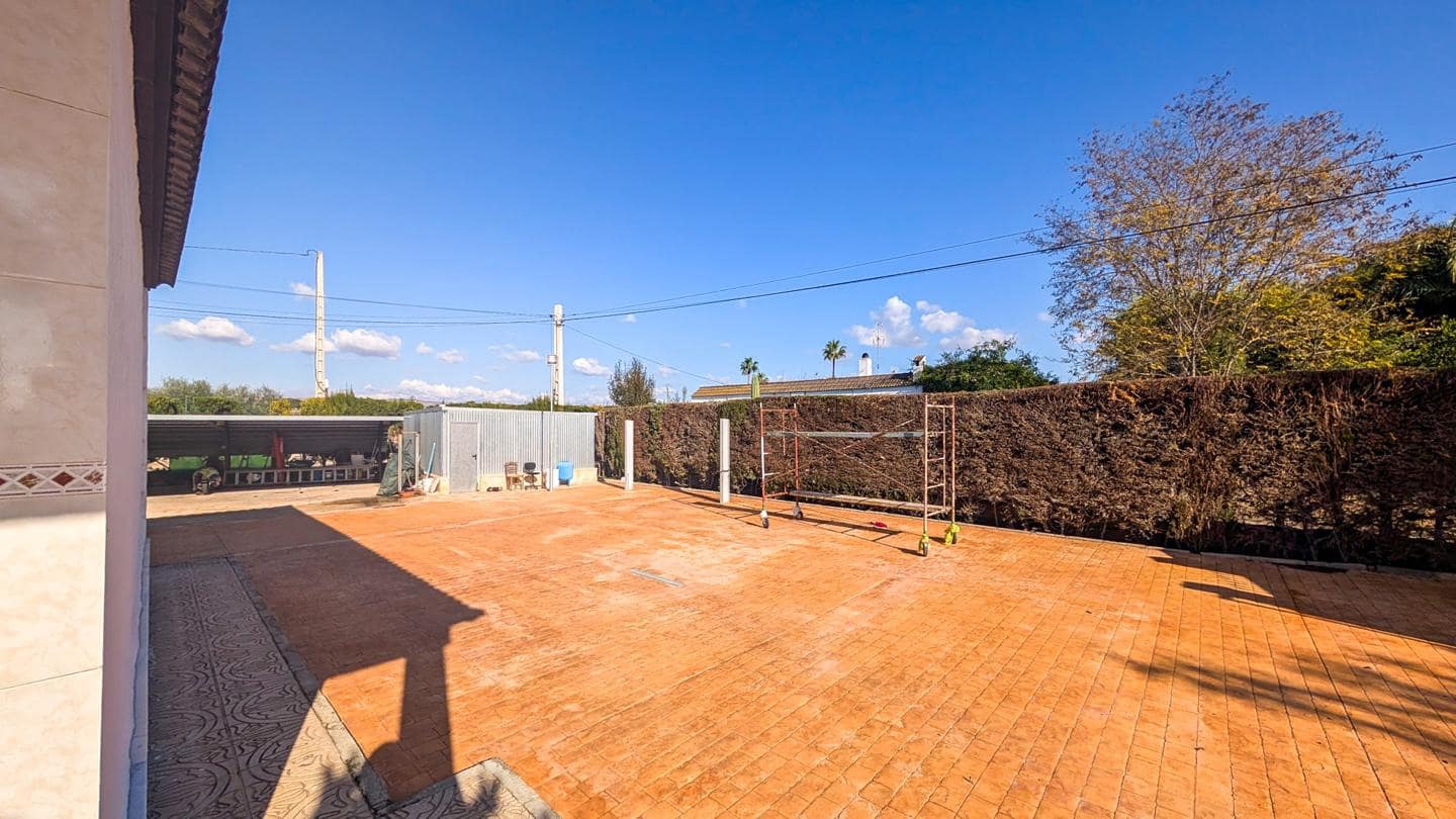 4 bedroom Villa for sale in Crevillente / Crevillent with pool - € 450,000 (Ref: 9491659)