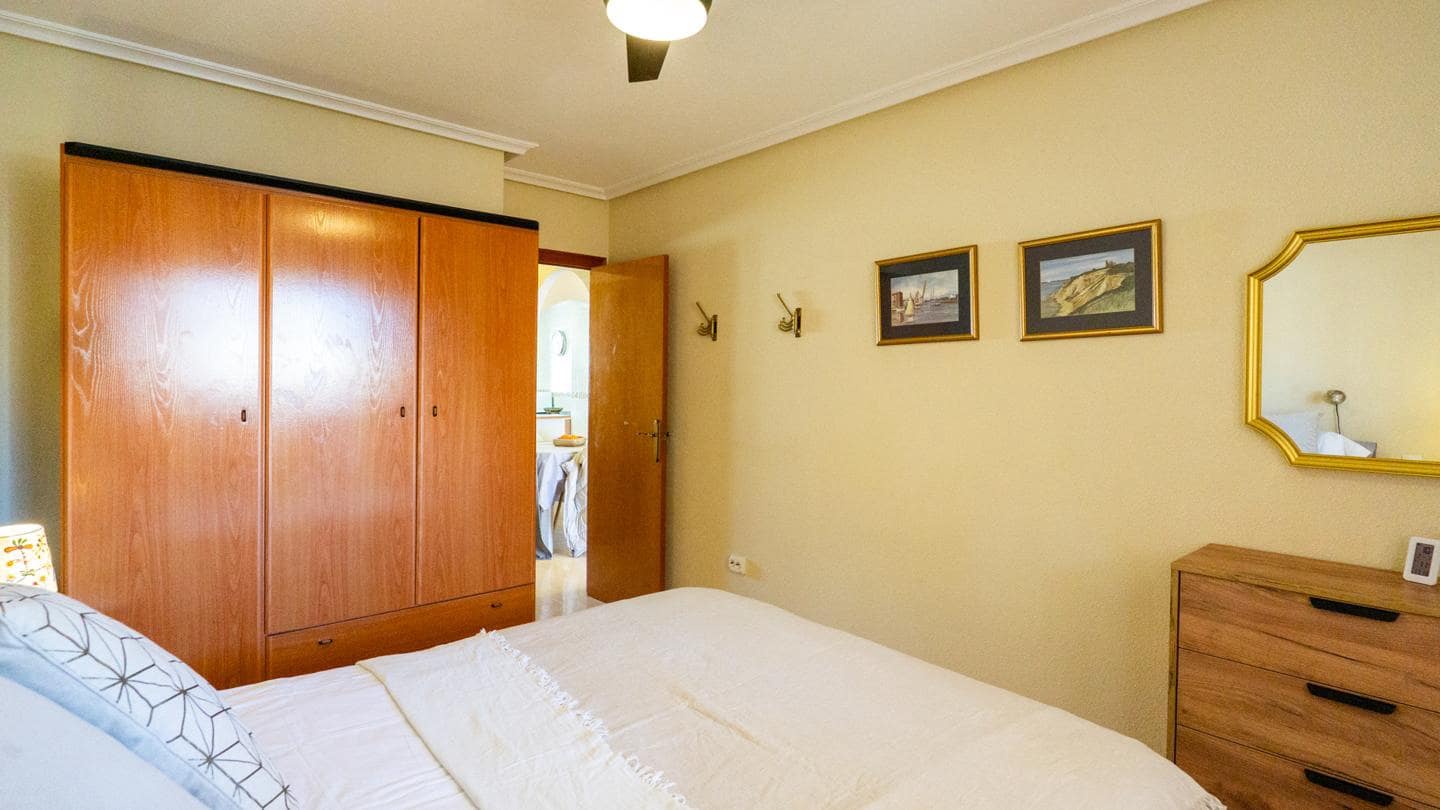 2 slaapkamer Flat te koop in Santa Pola met garage - € 164.000 (Ref: 9503436)