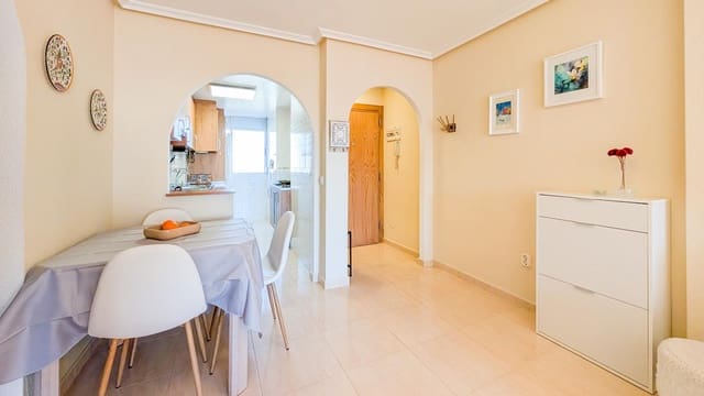 2 slaapkamer Flat te koop in Calas Santiago Bernabéu, Santa Pola met garage - € 164.000 (Ref: 9503436)
