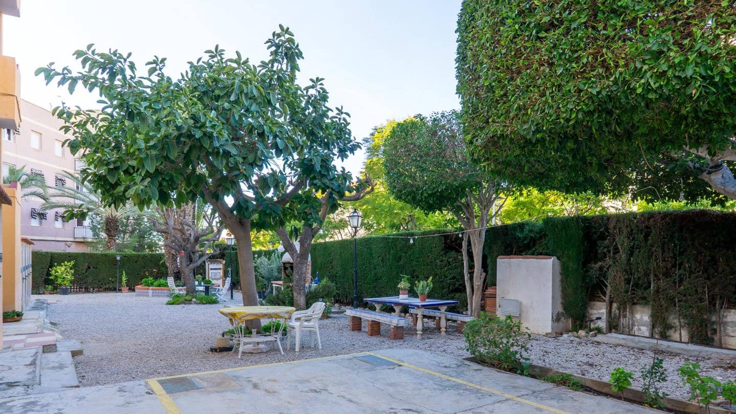 2 slaapkamer Flat te koop in Santa Pola met garage - € 164.000 (Ref: 9503436)