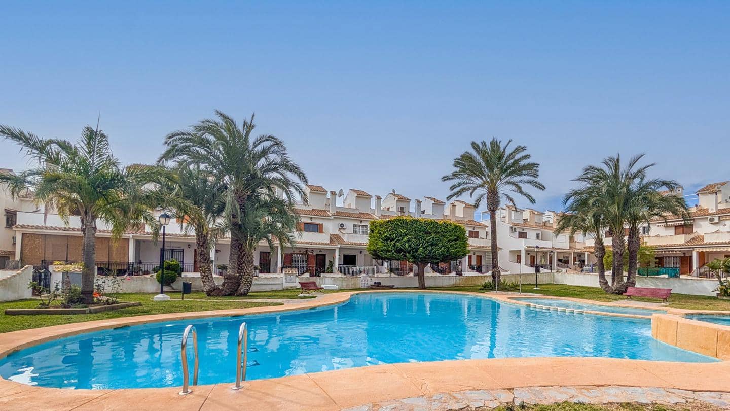 3 bedroom Villa for sale in Gran Alacant with pool garage - € 307,900 (Ref: 9528588)