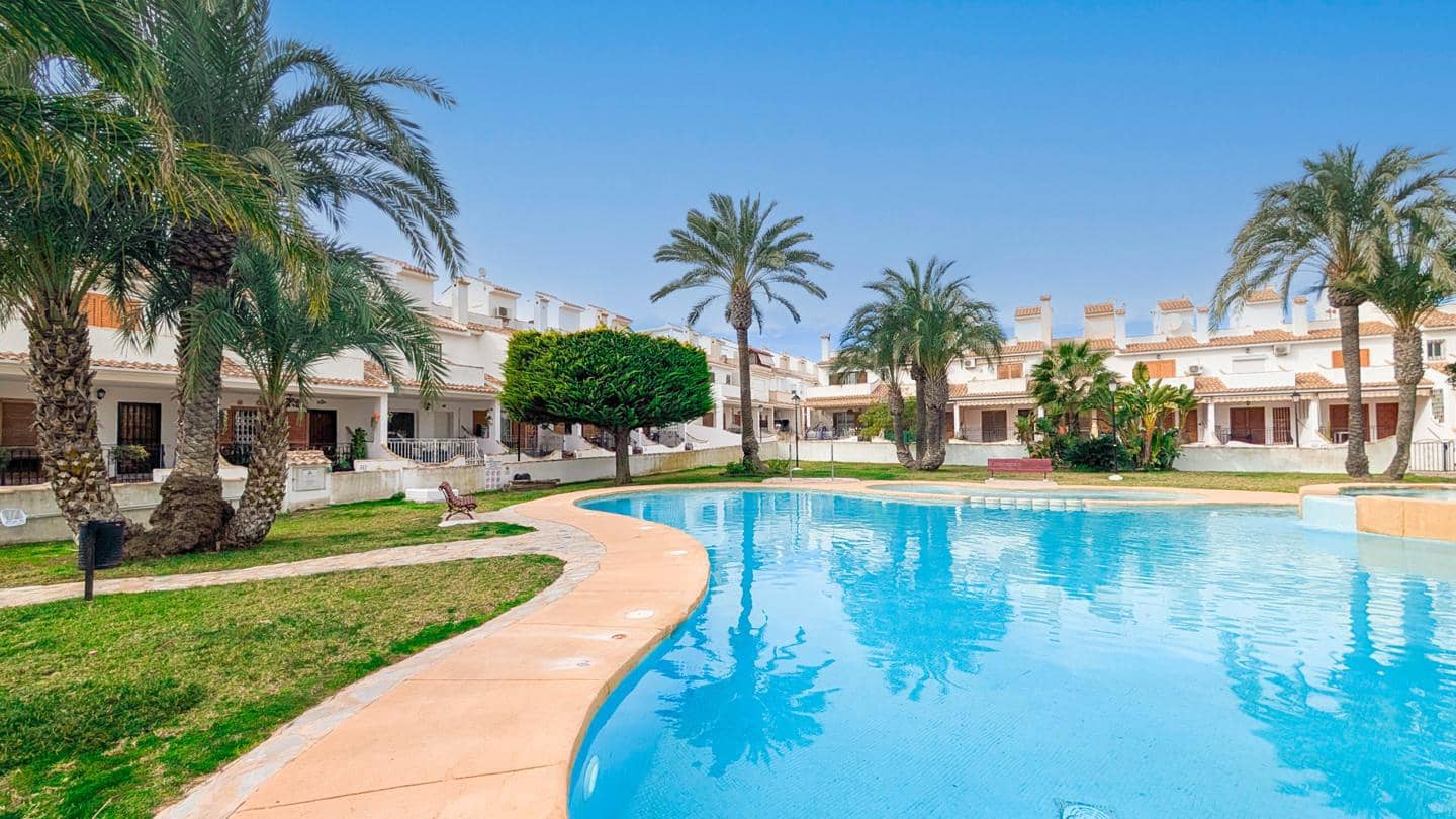 3 bedroom Villa for sale in Gran Alacant with pool garage - € 307,900 (Ref: 9528588)