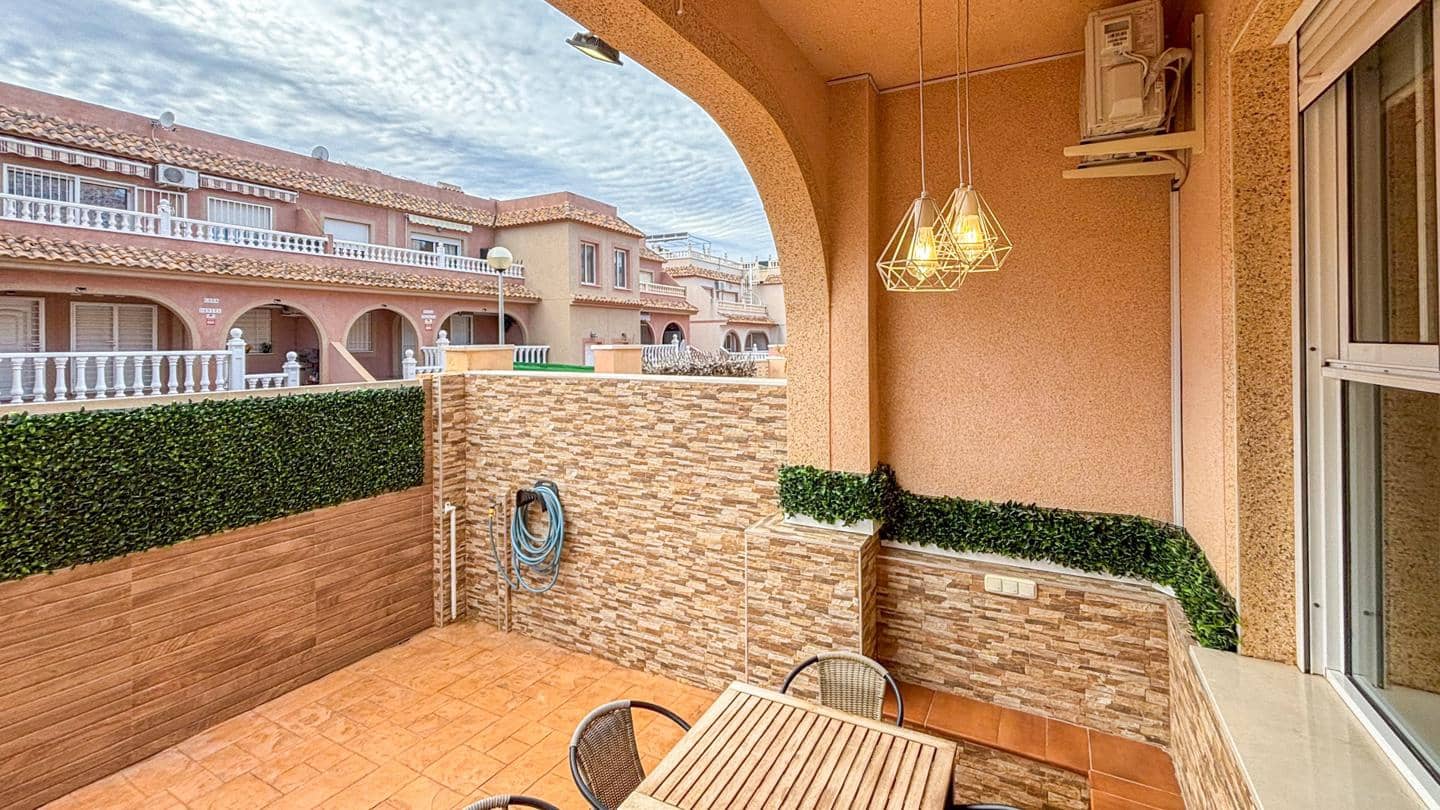 Chalet de 3 habitaciones en Gran Alacant en venta con piscina - 319.000 € (Ref: 9542028)