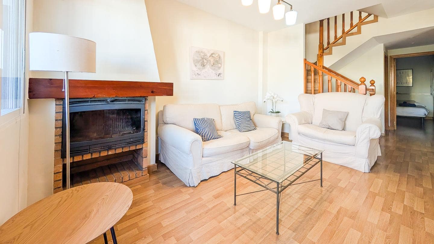 3 makuuhuone Huvila myytävänä paikassa Gran Alacant mukana uima-altaan 
autotalli - 375 000 € (Ref: 9587975)