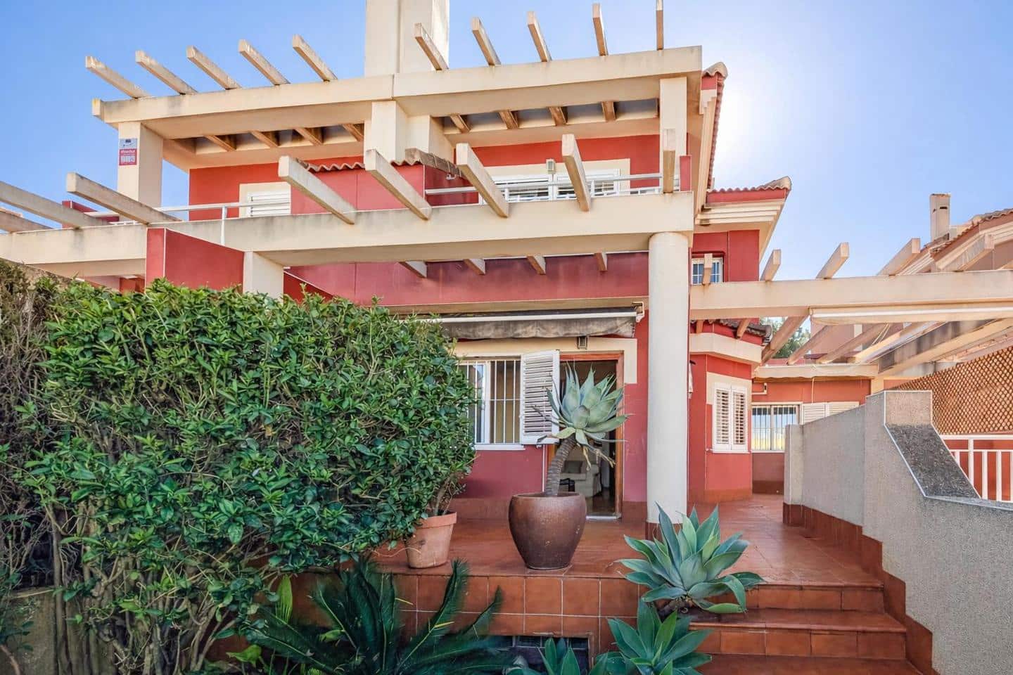 3 makuuhuone Huvila myytävänä paikassa Gran Alacant mukana uima-altaan 
autotalli - 375 000 € (Ref: 9587975)