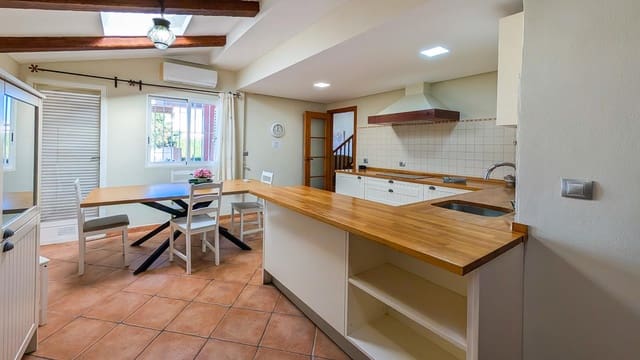 3 makuuhuone Huvila myytävänä paikassa Monte Faro - Altomar II, Santa Pola mukana uima-altaan 
autotalli - 375 000 € (Ref: 9587975)