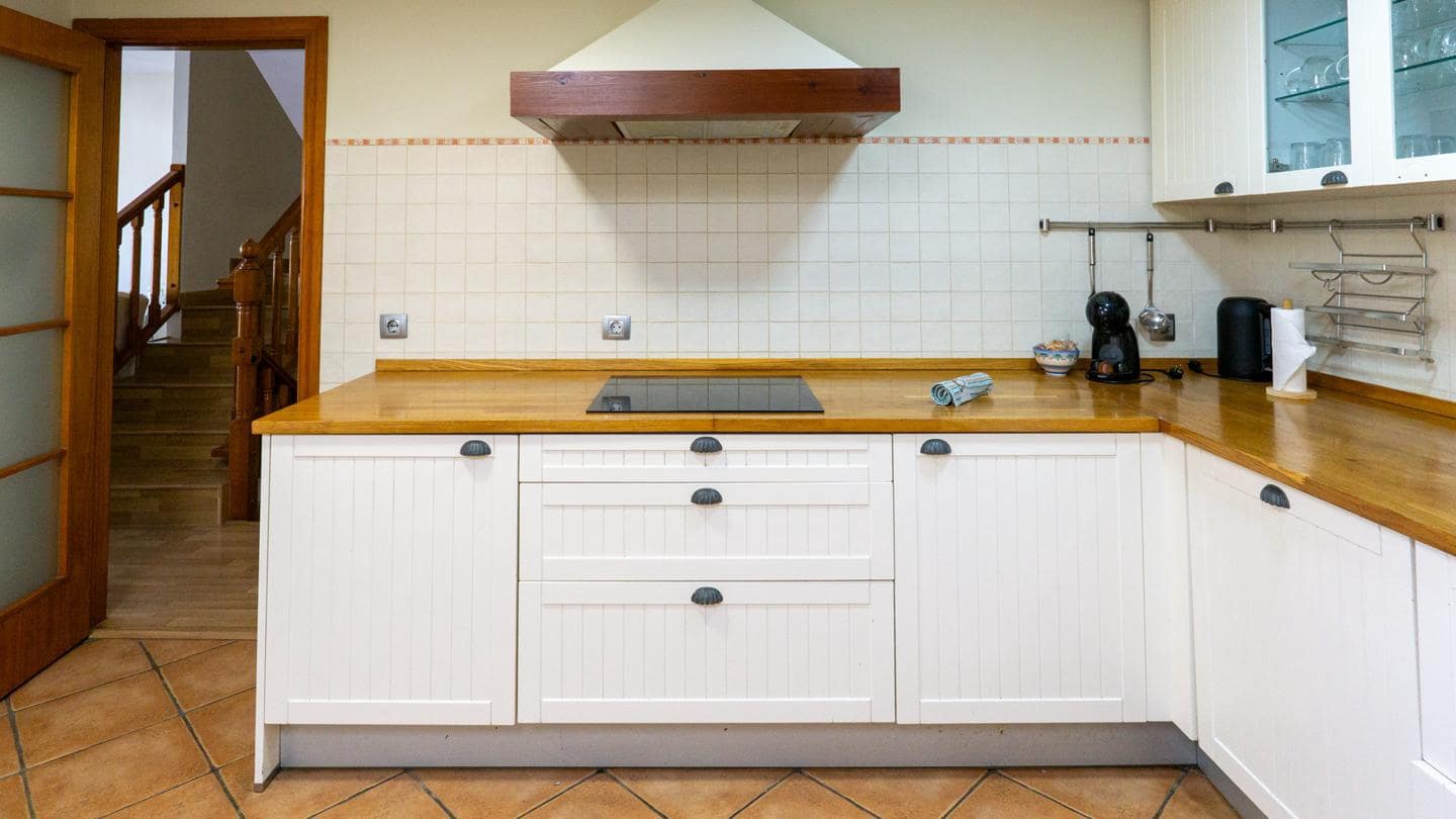 3 makuuhuone Huvila myytävänä paikassa Gran Alacant mukana uima-altaan 
autotalli - 375 000 € (Ref: 9587975)