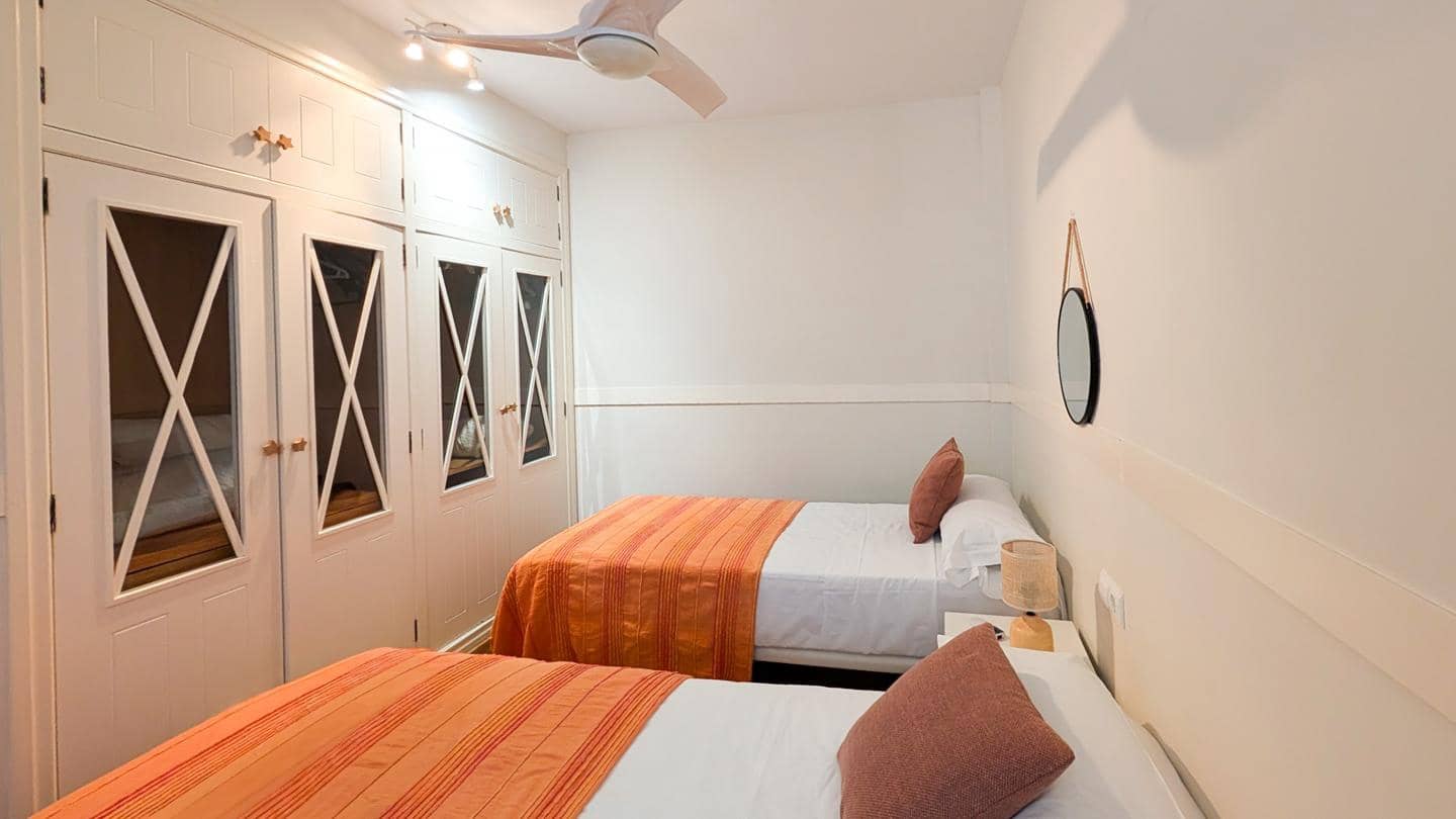 3 makuuhuone Huvila myytävänä paikassa Gran Alacant mukana uima-altaan 
autotalli - 375 000 € (Ref: 9587975)