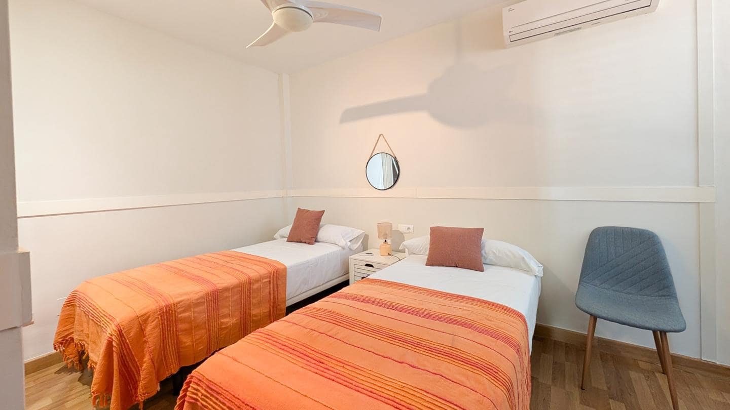 3 makuuhuone Huvila myytävänä paikassa Gran Alacant mukana uima-altaan 
autotalli - 375 000 € (Ref: 9587975)