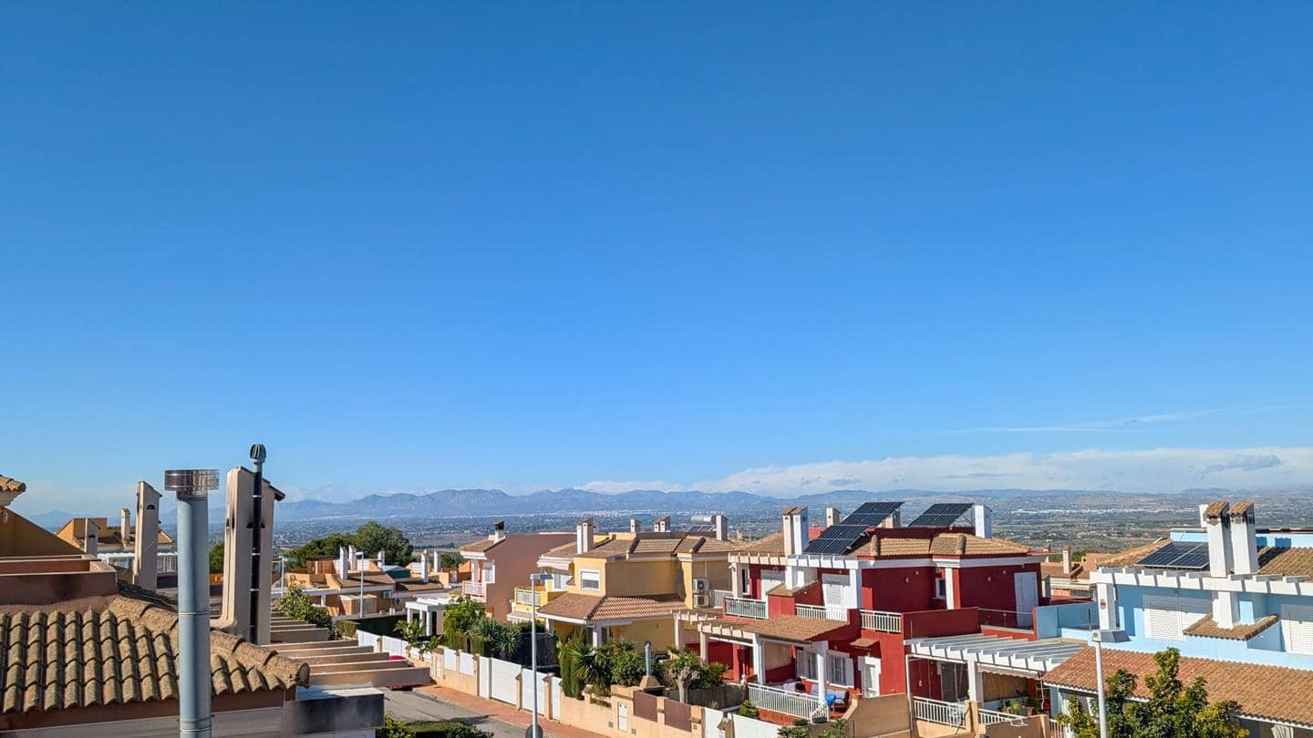 3 makuuhuone Huvila myytävänä paikassa Gran Alacant mukana uima-altaan 
autotalli - 375 000 € (Ref: 9587975)