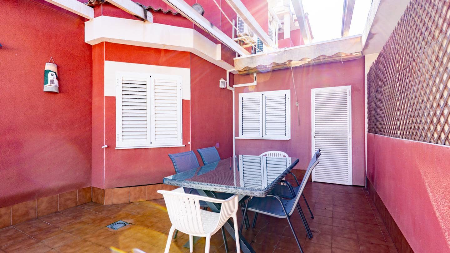 3 makuuhuone Huvila myytävänä paikassa Gran Alacant mukana uima-altaan 
autotalli - 375 000 € (Ref: 9587975)