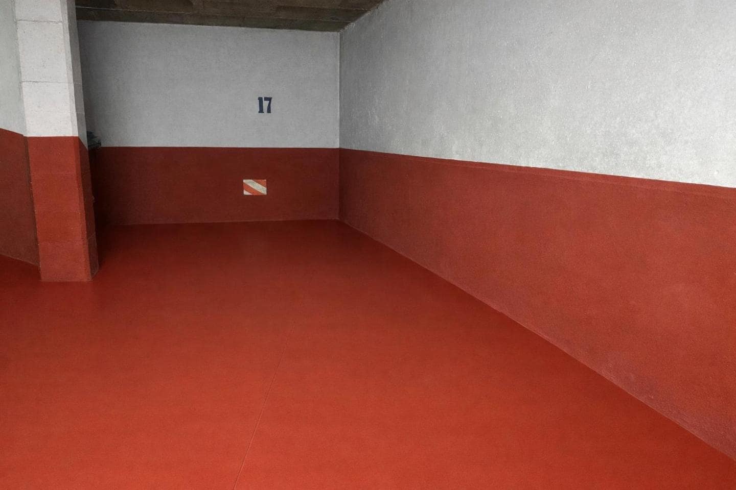 Garage till salu i Elche / Elx - 18 000 € (Ref: 9593136)