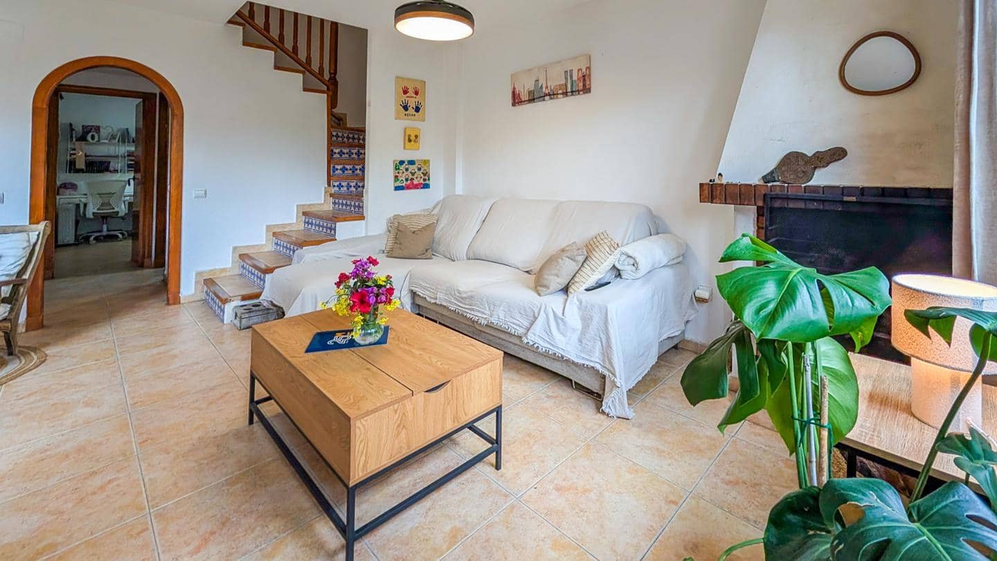 3 bedroom Villa for sale in Gran Alacant with pool - € 345,000 (Ref: 9616917)