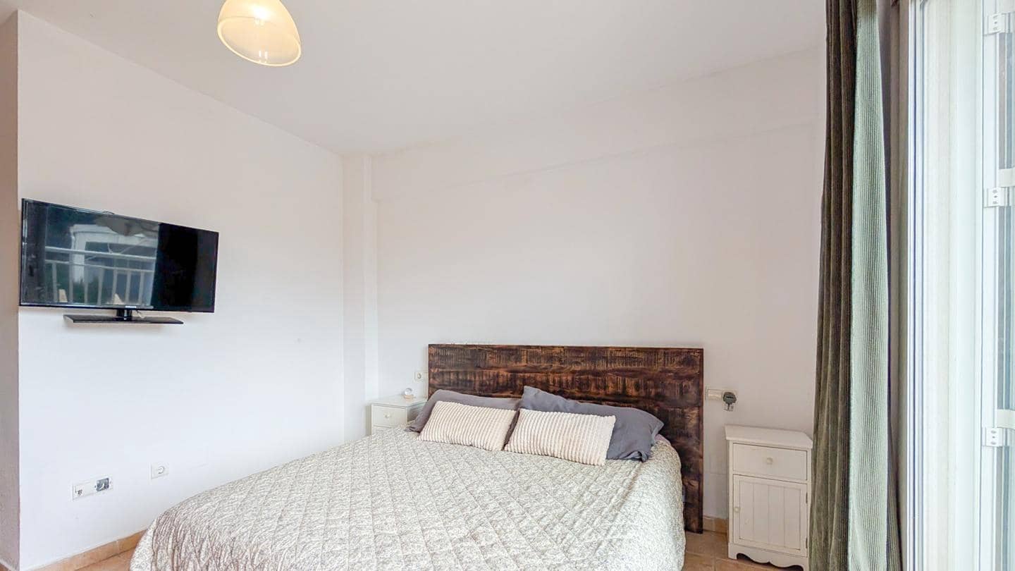 3 bedroom Villa for sale in Gran Alacant with pool - € 345,000 (Ref: 9616917)