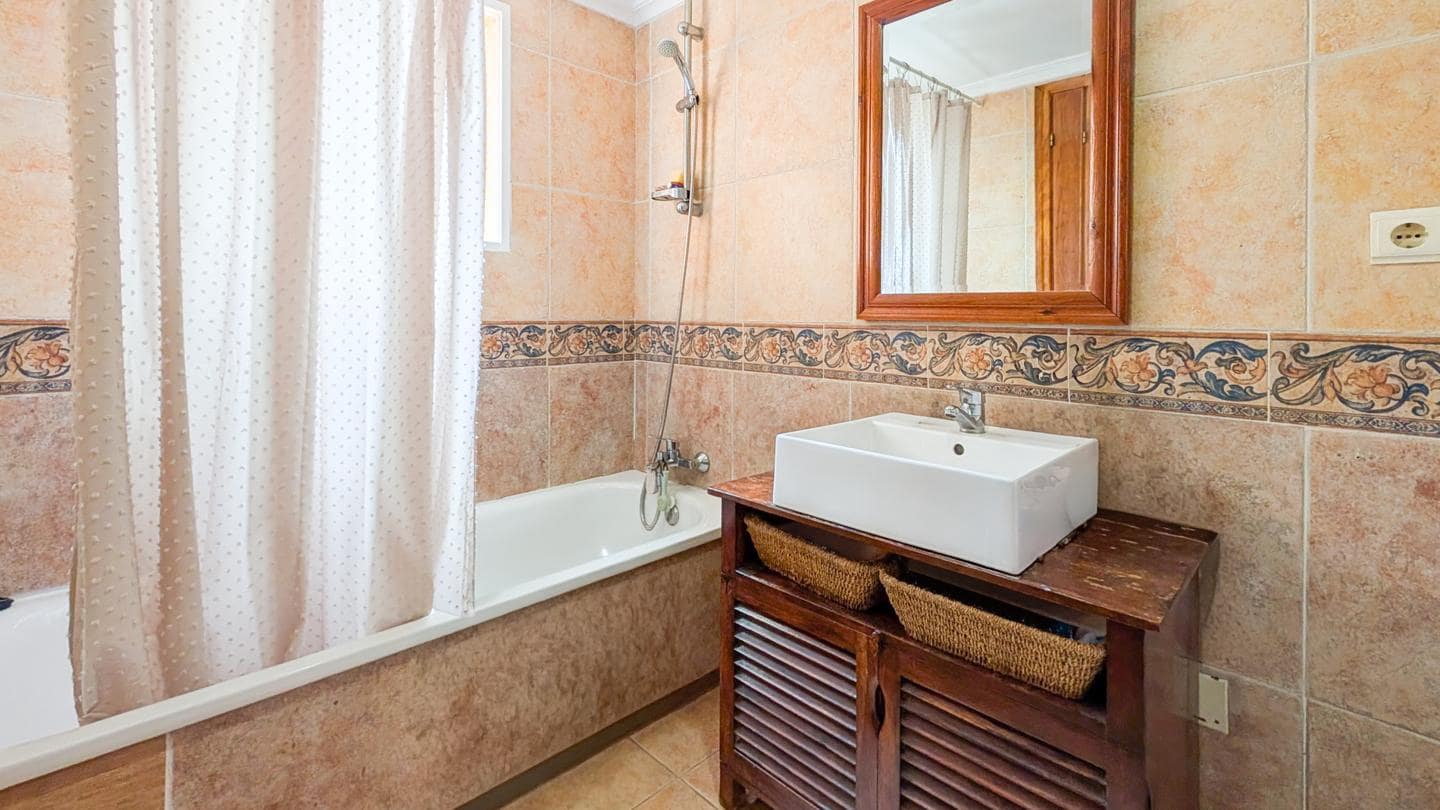 3 bedroom Villa for sale in Gran Alacant with pool - € 345,000 (Ref: 9616917)