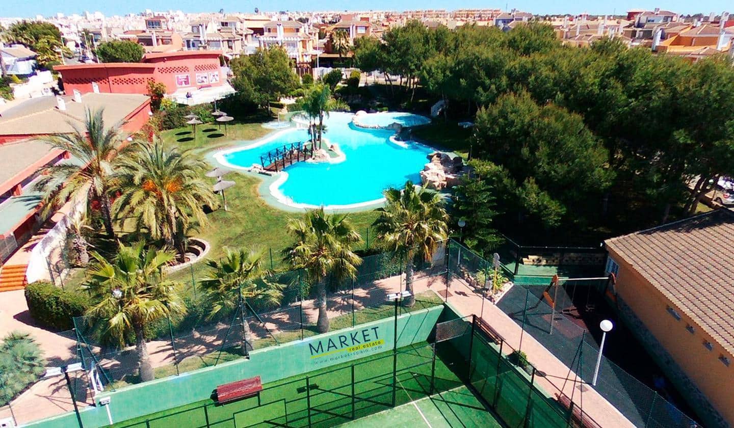 3 bedroom Villa for sale in Gran Alacant with pool - € 345,000 (Ref: 9616917)